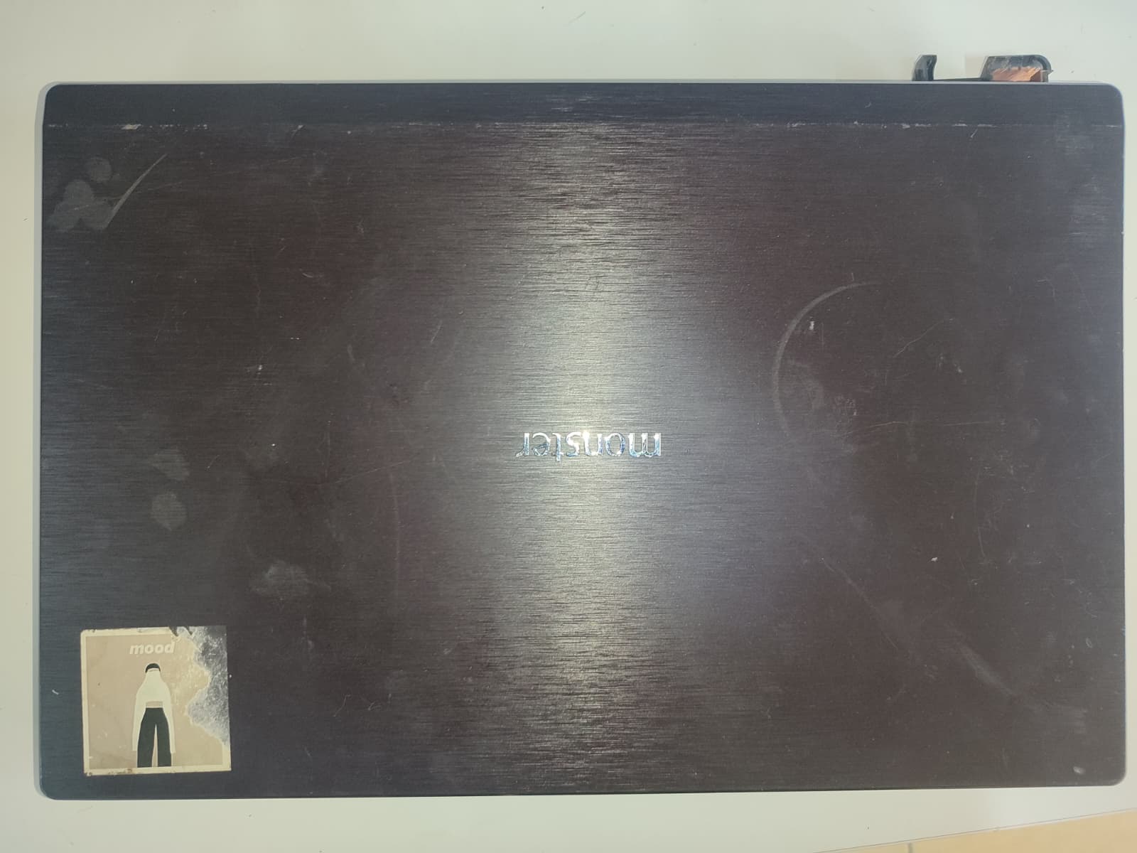 Monster W650SR Orijinal Komple LCD Kasa (Arka Kapak + Bezel + Menteşeler + Webcam) - Görsel 2